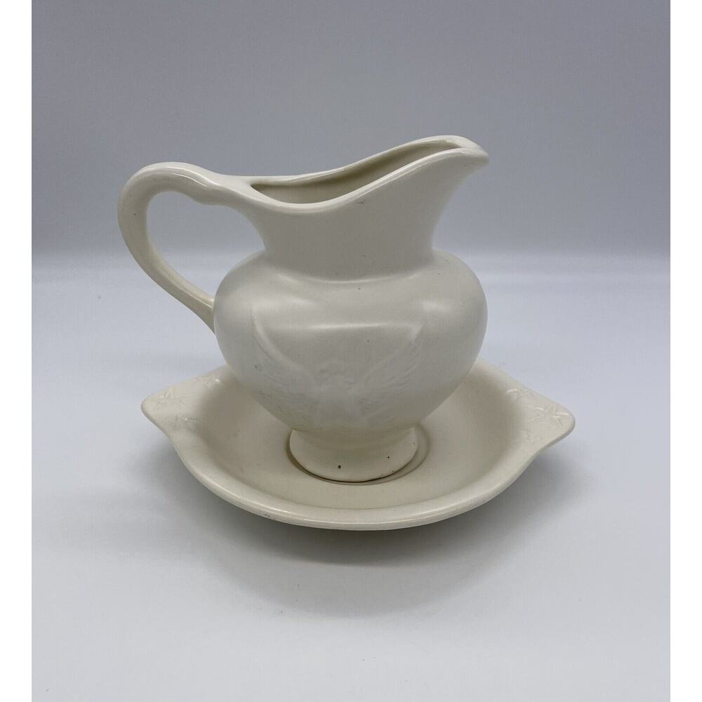 Vintage Hull F92 F91 White Eagle Pitcher w/ Stars Drip Plate